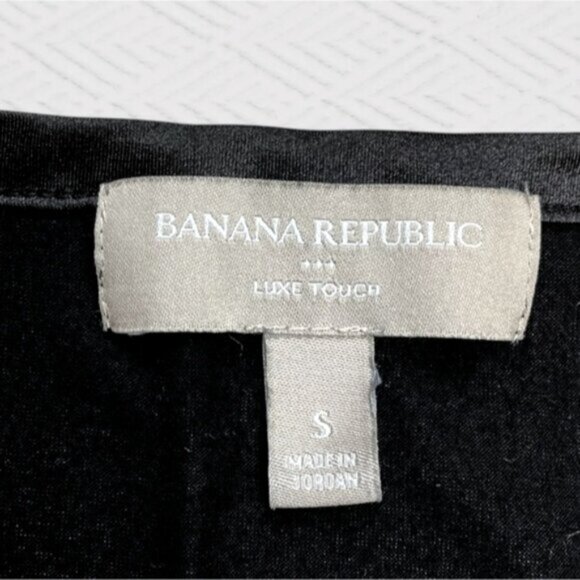 Banana Republic Limited Edition Lux Touch Sleeveless Tank with satin - Picture 4 of 9